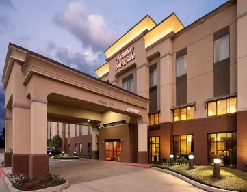 hampton-inn-hotel